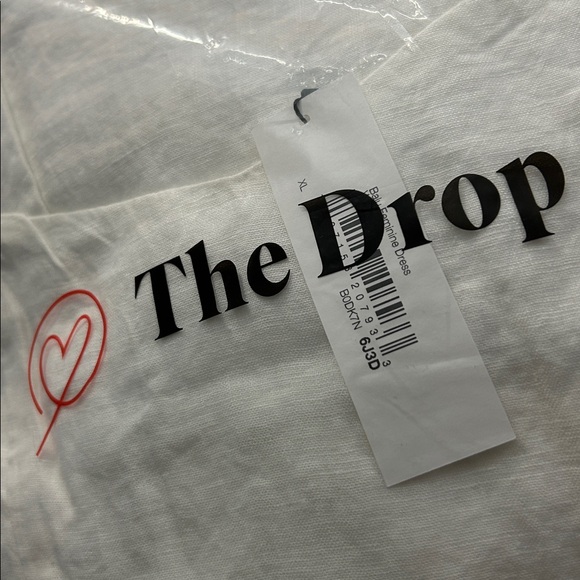 The drop balu feminine shaped White Midi Dress - Picture 9 of 10